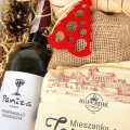 detal-2-Kosz upominkowy z orzechami  BJ17 Piernikowy smak.jpg pierniki orzechy toruńskie pierniki zestaw świąteczny